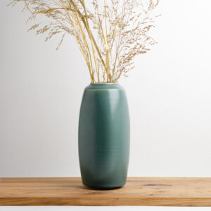 Vase schmal mit abgeflachten Seiten hellblau